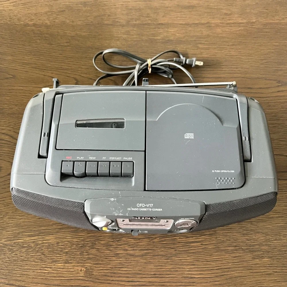 Sony CFD-V17 CD Radio Cassette-Corder Portable Boombox AM FM Grey Stereo Player